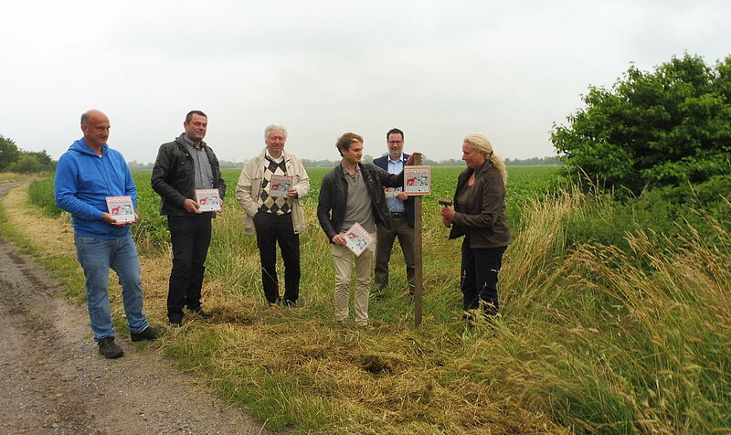 (v.l.) Udo Hormes, Helmut Oellers, Jack Sandrock, Dr. Christoph Blazejak, Gregor Nachtwey, Nicole Janßen